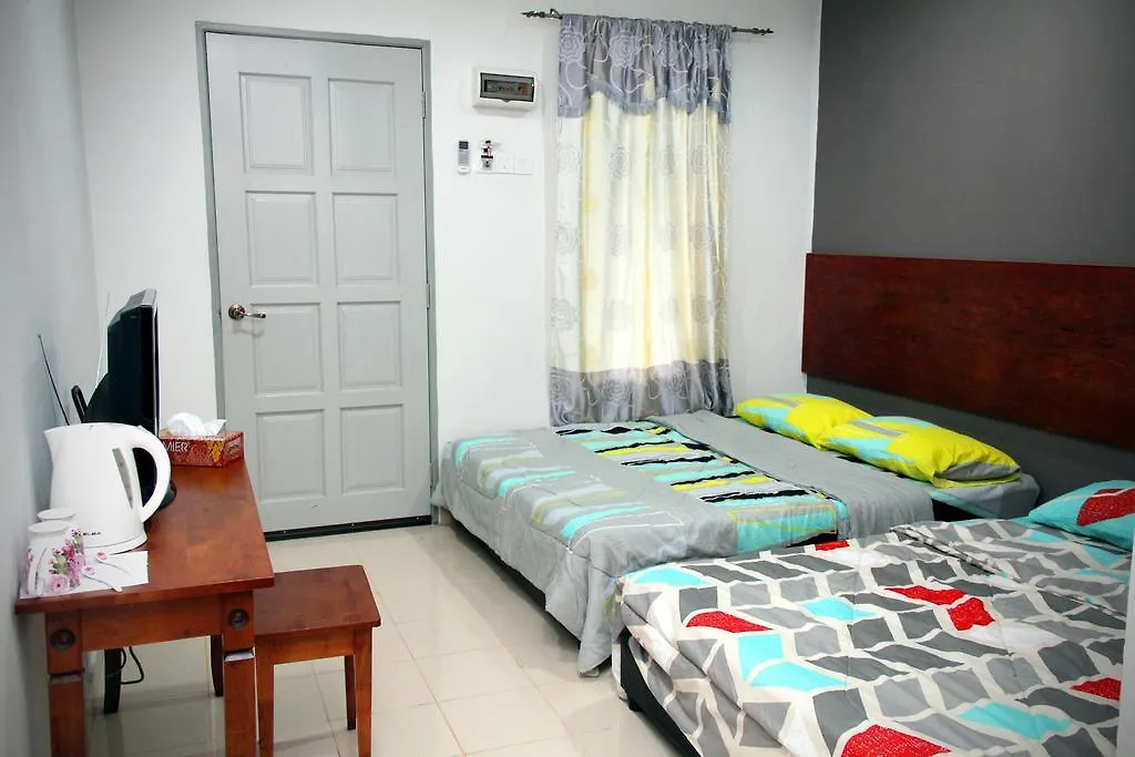 Niyaz Inn Pantai Cenang  Pensión