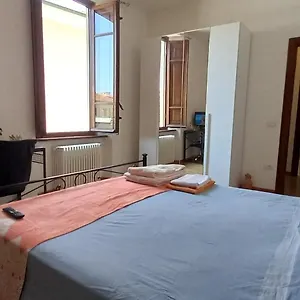 Holiday Rental- By The Walls N 395 , Lucca Italy